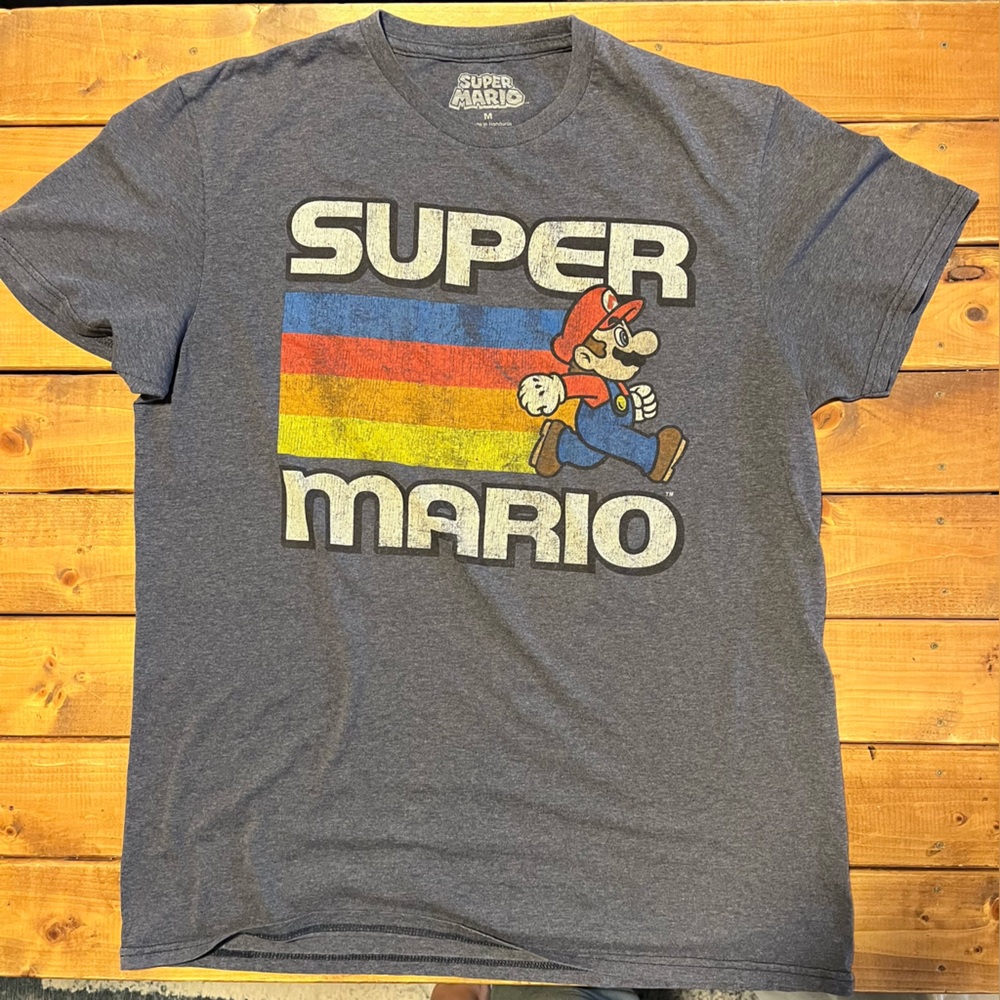 Super Mario Graphic T-Shirt Sz m